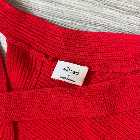 Wilfred Red Cross cross back knit crop top size S - Picture 3 of 3